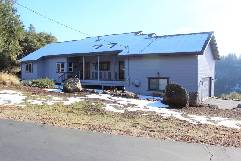 Custom Home on 5 Acres